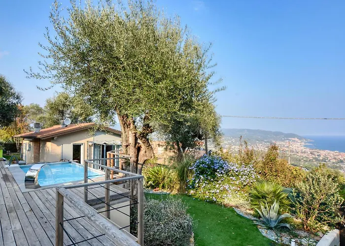 Casa Persi 迪亚诺马里纳